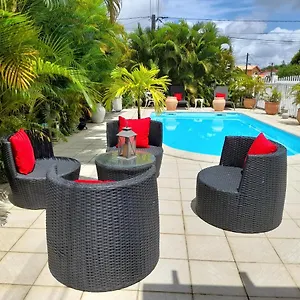  Appartement Coquet F2 Climatise Avec Piscine Au Lamentin Martinique
